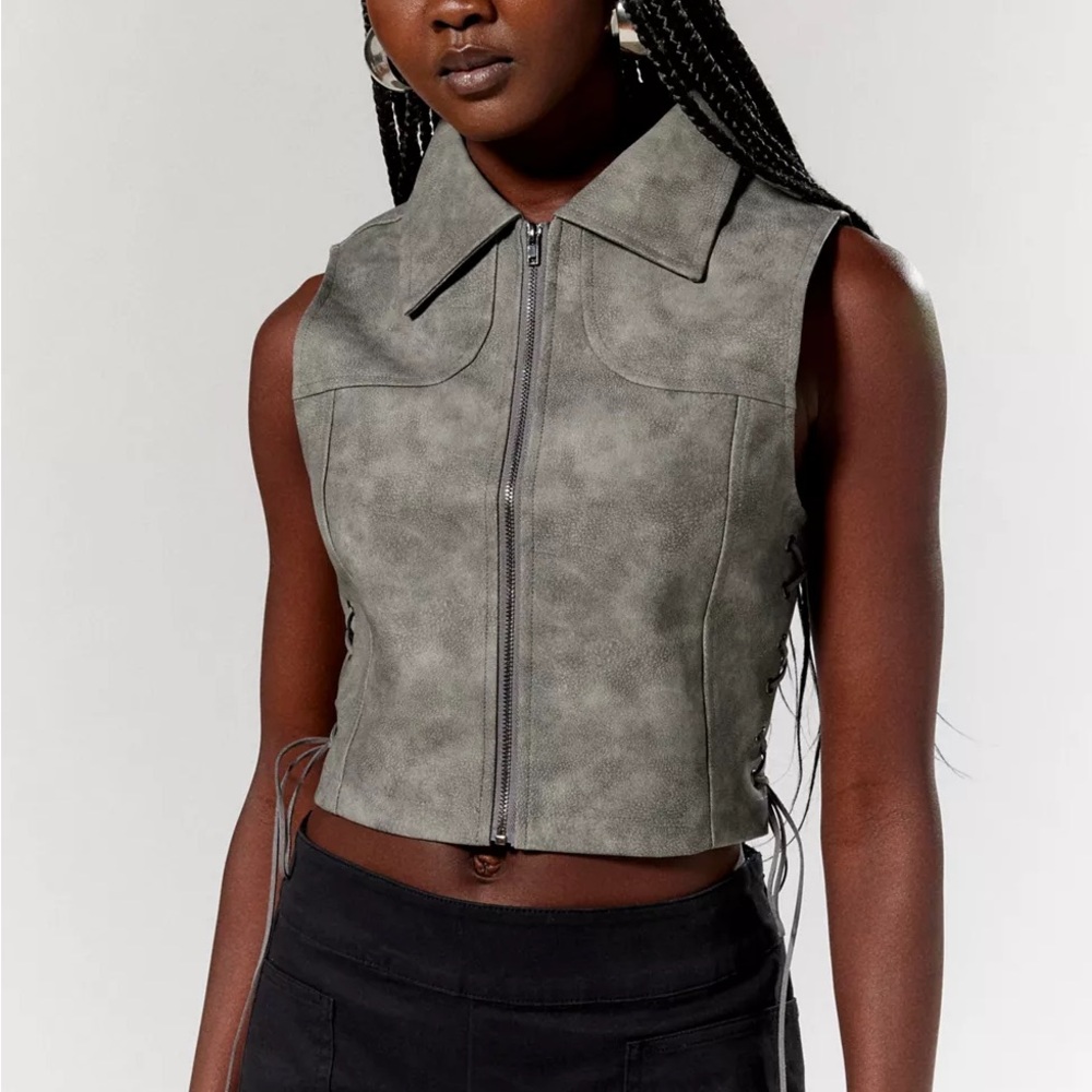 Gray Sleeveless Faux Leather Zip-Up Vest (S)